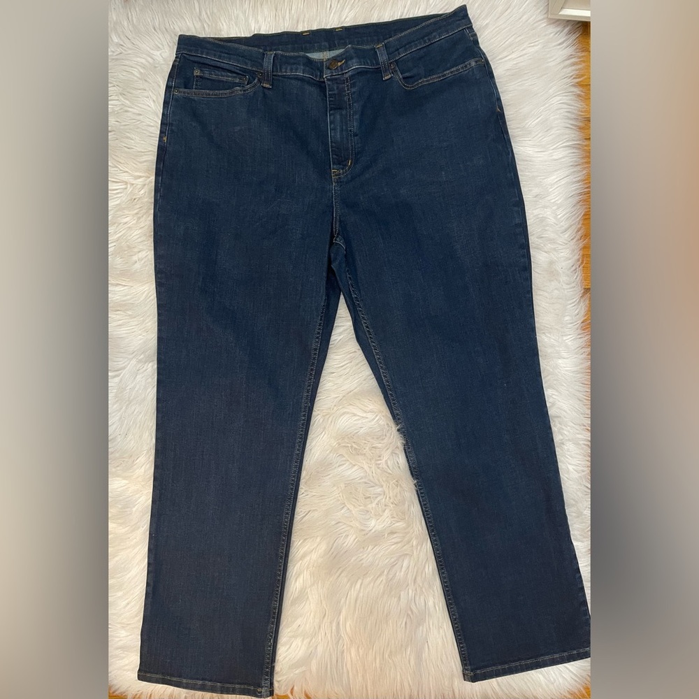 LL Bean Men’s Denim Jeans Size 40x30 EUC